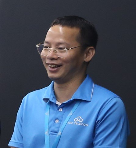 Ông Lê Minh Hiếu